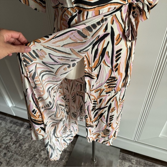 ba&sh Tabby Beige Pink Rust Abstract Wrap Style V-Neck Short Sleeve Dress Size S - Picture 9 of 14